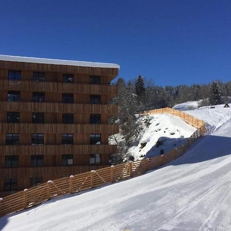 Ferienwohnung 3,5 Zimmer Direkt An Ski- Und Bikepiste فيلمز المظهر الخارجي الصورة