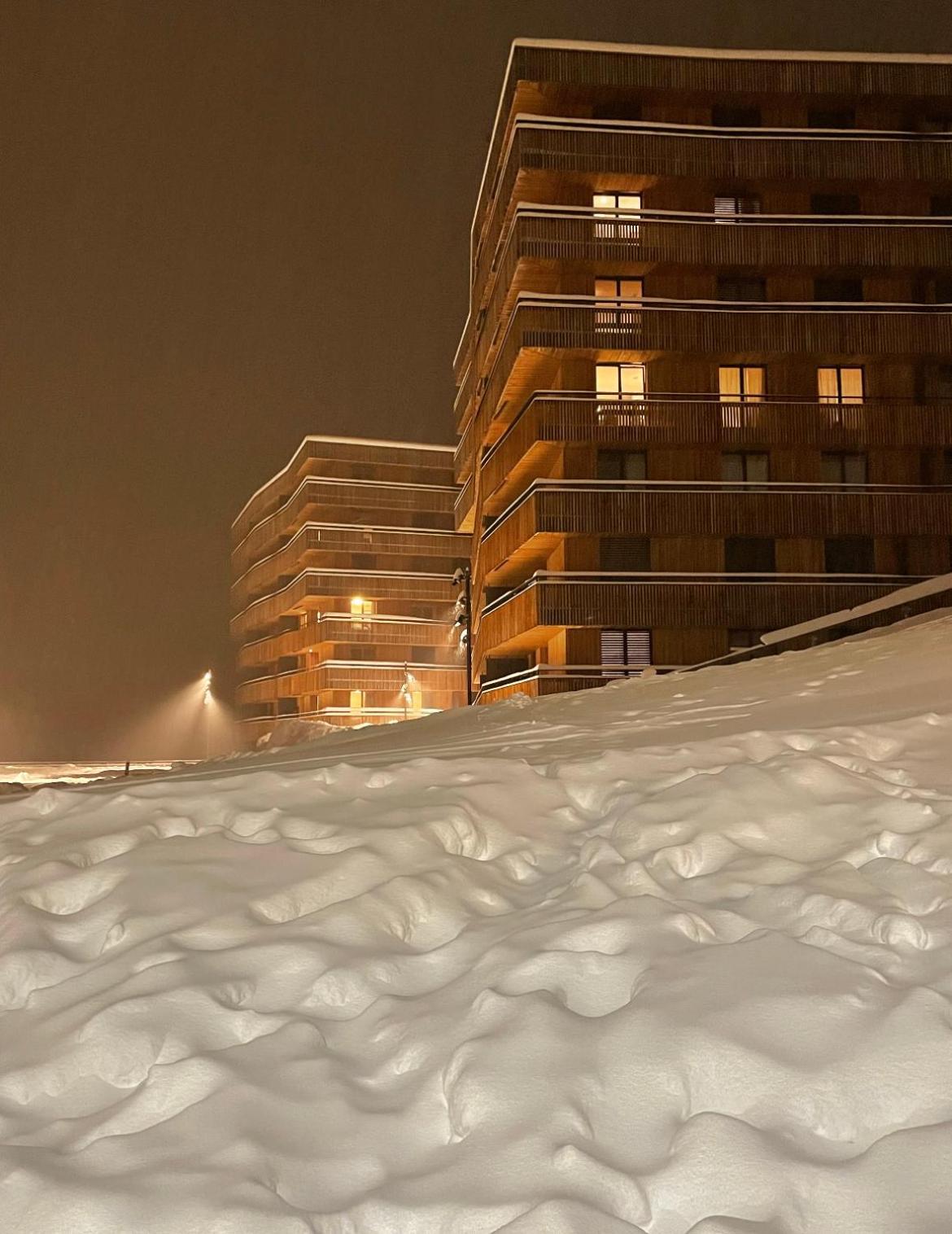 Ferienwohnung 3,5 Zimmer Direkt An Ski- Und Bikepiste فيلمز المظهر الخارجي الصورة